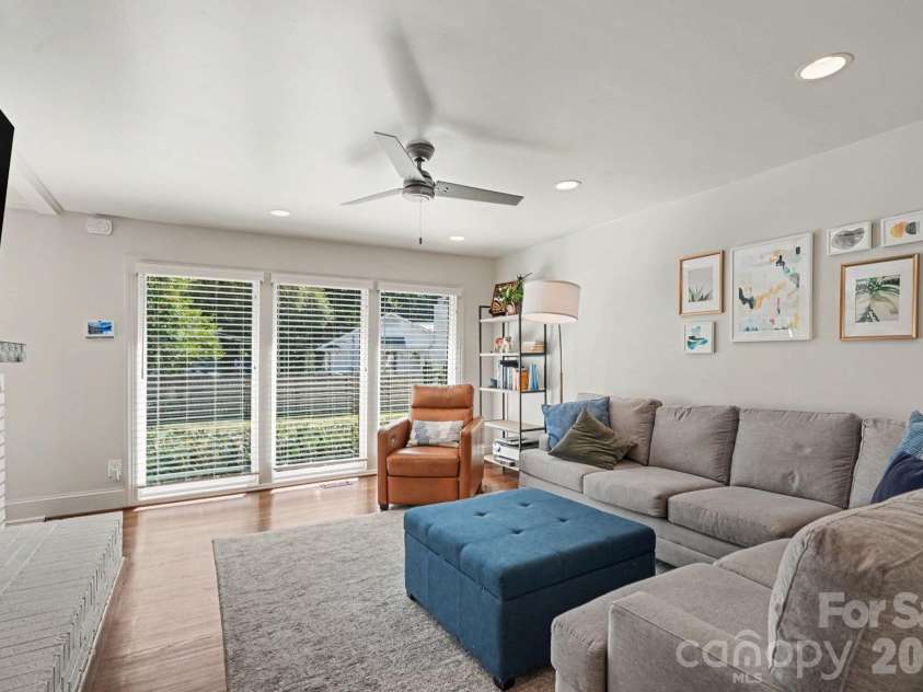 5401 Seacroft Road, Charlotte, NC 28210.  MLS# CAR4421337, YatesRealty ID 54004. 