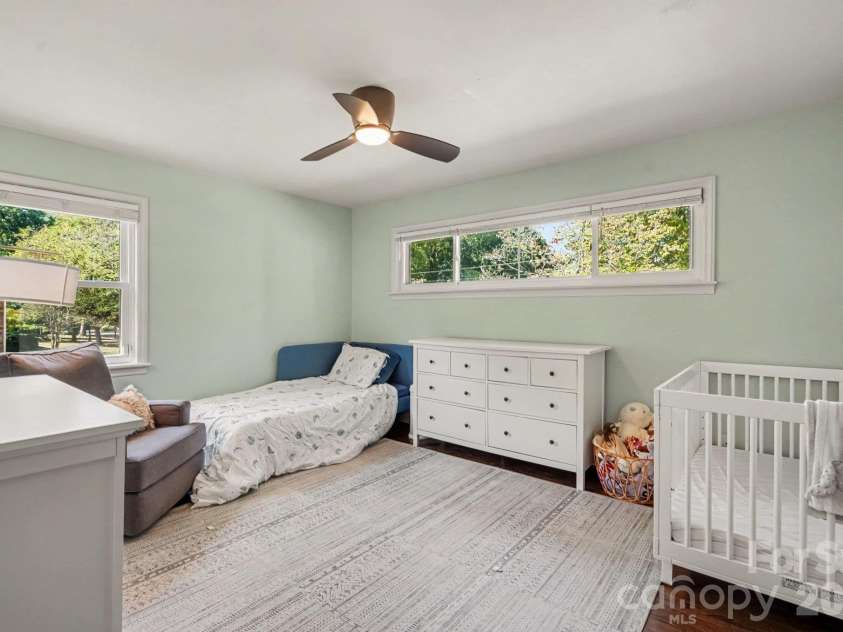 5401 Seacroft Road, Charlotte, NC 28210.  MLS# CAR4421337, YatesRealty ID 54004. Guest bedroom 1