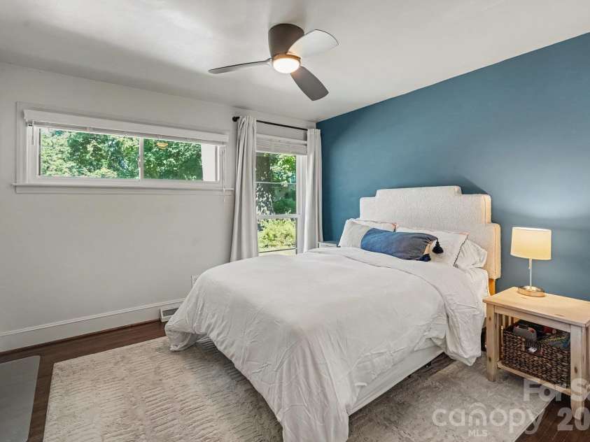 5401 Seacroft Road, Charlotte, NC 28210.  MLS# CAR4421337, YatesRealty ID 54004. Guest bedroom 2