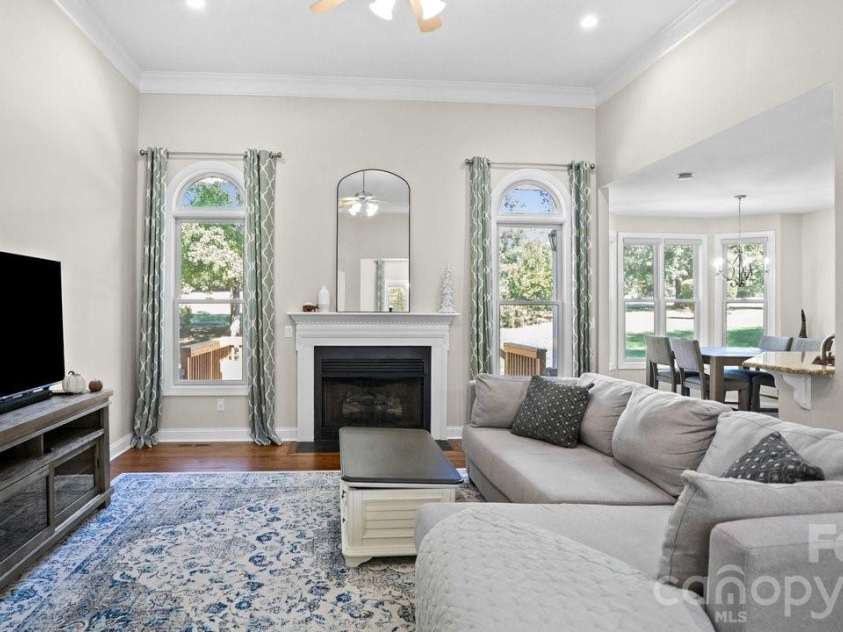 142 Fairway Drive, Mooresville, NC 28117.  MLS# CAR4416164, YatesRealty ID 54005. 