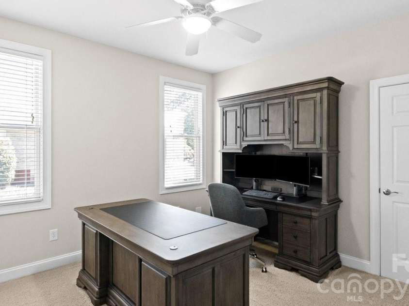 142 Fairway Drive, Mooresville, NC 28117.  MLS# CAR4416164, YatesRealty ID 54005. 