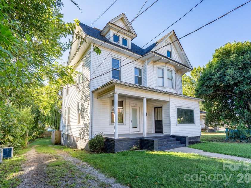 1033 Fulton Street, Salisbury, NC 28144.  MLS# CAR4429546, YatesRealty ID 54007. 