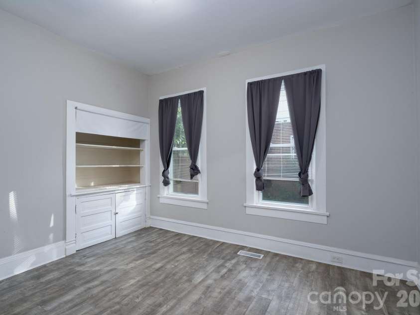 1033 Fulton Street, Salisbury, NC 28144.  MLS# CAR4429546, YatesRealty ID 54007. 
