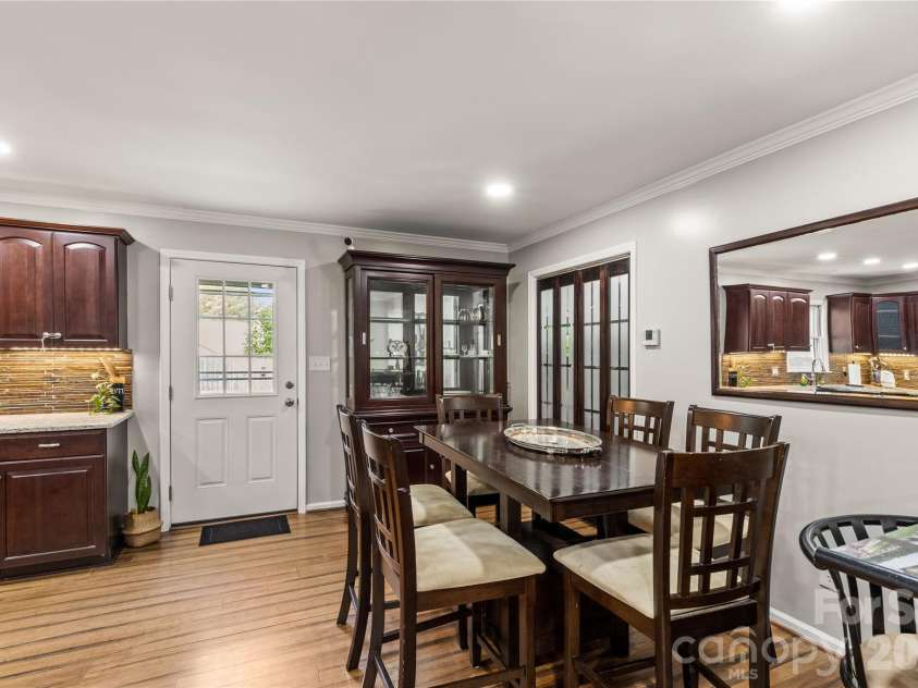 1154 Birchwood Drive, Clover, SC 29710.  MLS# CAR4425698, YatesRealty ID 54009. Dining area off Kitchen