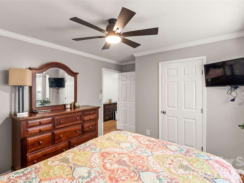1154 Birchwood Drive, Clover, SC 29710.  MLS# CAR4425698, YatesRealty ID 54009. Front BR
