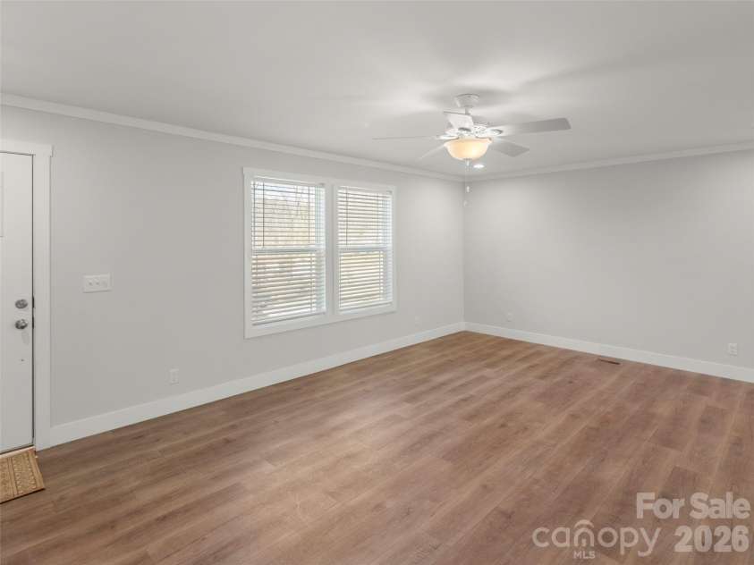 502 Hutch Mountain Road, Fletcher, NC 28732.  MLS# CAR4356159, YatesRealty ID 5401. 