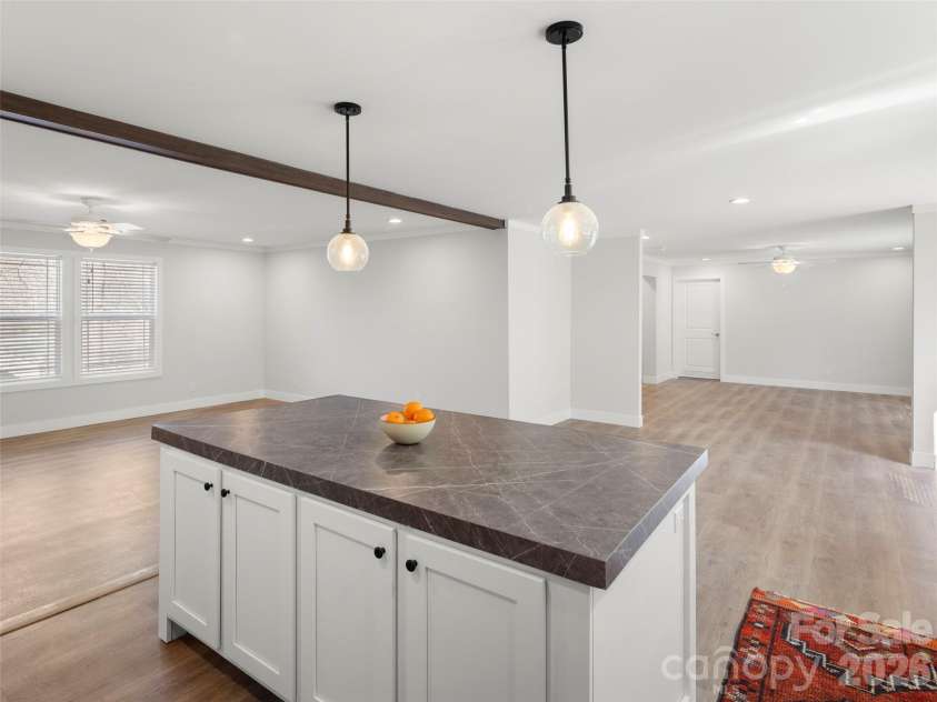 502 Hutch Mountain Road, Fletcher, NC 28732.  MLS# CAR4356159, YatesRealty ID 5401. 