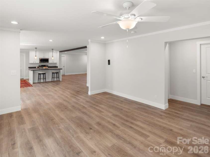 502 Hutch Mountain Road, Fletcher, NC 28732.  MLS# CAR4356159, YatesRealty ID 5401. 
