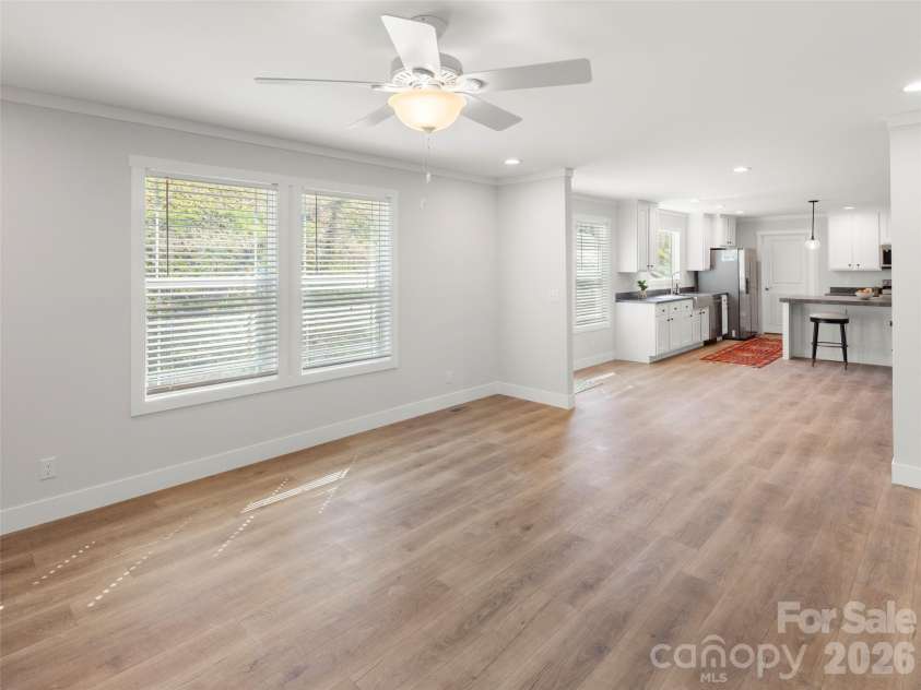 502 Hutch Mountain Road, Fletcher, NC 28732.  MLS# CAR4356159, YatesRealty ID 5401. 