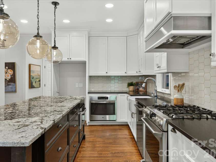 9613 Marvin School Road, Waxhaw, NC 28173.  MLS# CAR4425425, YatesRealty ID 54011. 