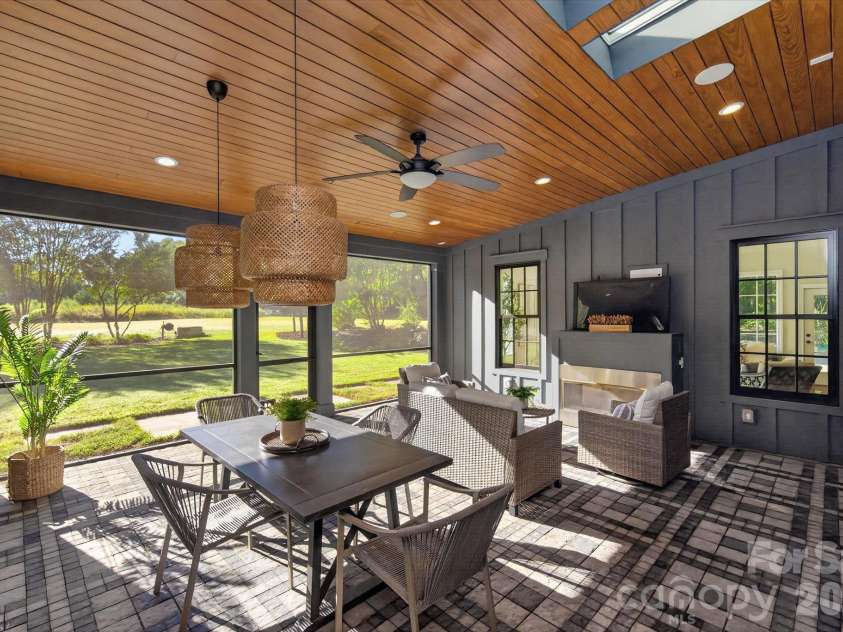 9613 Marvin School Road, Waxhaw, NC 28173.  MLS# CAR4425425, YatesRealty ID 54011. 