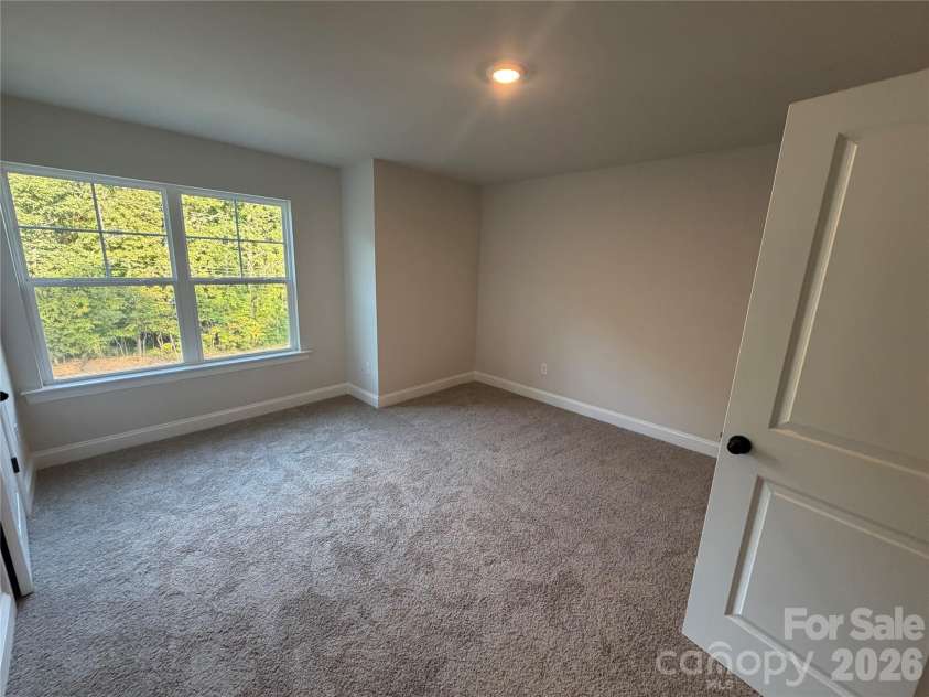 552 Carolyn Lane, Charlotte, NC 28213.  MLS# CAR4426145, YatesRealty ID 54013. 