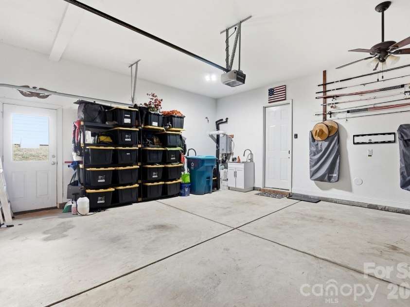 10079 Fox Trotter Lane, Midland, NC 28107.  MLS# CAR4429949, YatesRealty ID 54014. 