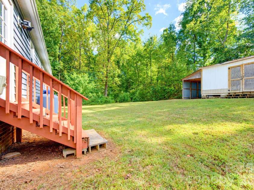 5119 Pine Springs Drive, Bessemer City, NC 28016.  MLS# CAR4430014, YatesRealty ID 54018. 