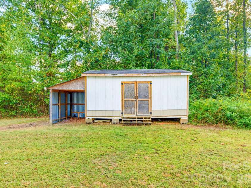 5119 Pine Springs Drive, Bessemer City, NC 28016.  MLS# CAR4430014, YatesRealty ID 54018. 