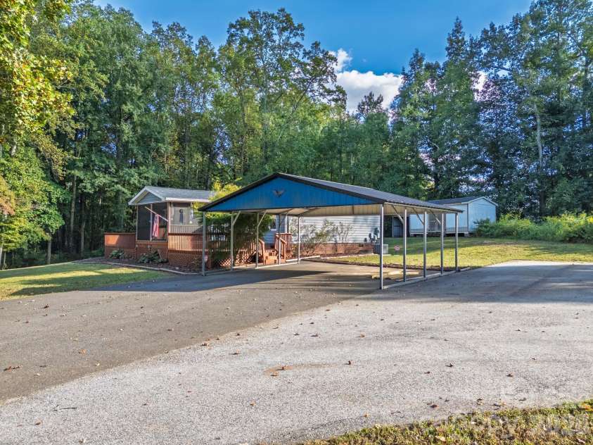 5119 Pine Springs Drive, Bessemer City, NC 28016.  MLS# CAR4430014, YatesRealty ID 54018. 