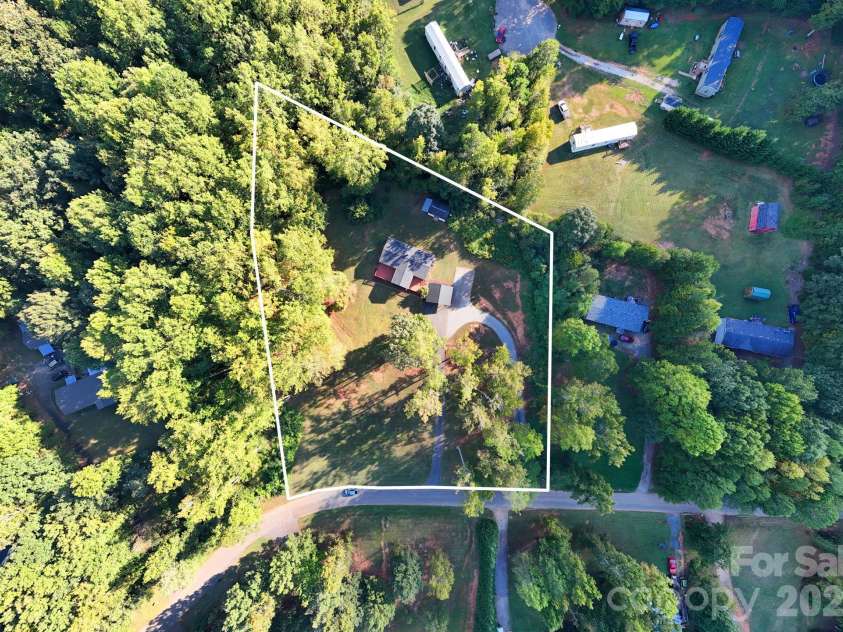 5119 Pine Springs Drive, Bessemer City, NC 28016.  MLS# CAR4430014, YatesRealty ID 54018. 
