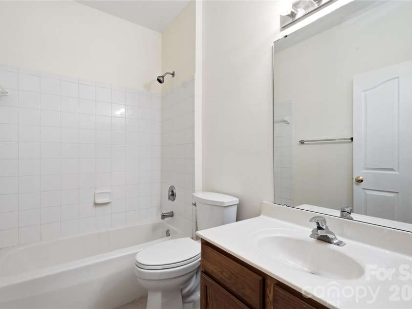 16406 Redstone Mountain Lane, Charlotte, NC 28277.  MLS# CAR4429830, YatesRealty ID 54019. Front bathroom