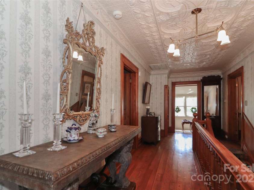235 Walnut Street, Statesville, NC 28677.  MLS# CAR4134450, YatesRealty ID 5402. 