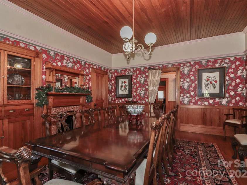 235 Walnut Street, Statesville, NC 28677.  MLS# CAR4134450, YatesRealty ID 5402. Formal Dining Room