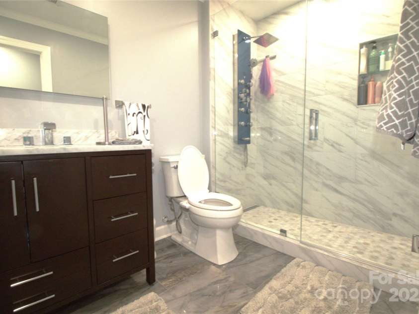 7428 beaufort Circle, Charlotte, NC 28227.  MLS# CAR4245860, YatesRealty ID 5402. 