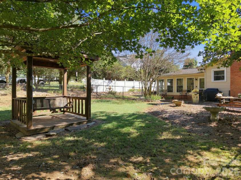 82 Henderson Street, Badin, NC 28009.  MLS# CAR4430106, YatesRealty ID 54020. 