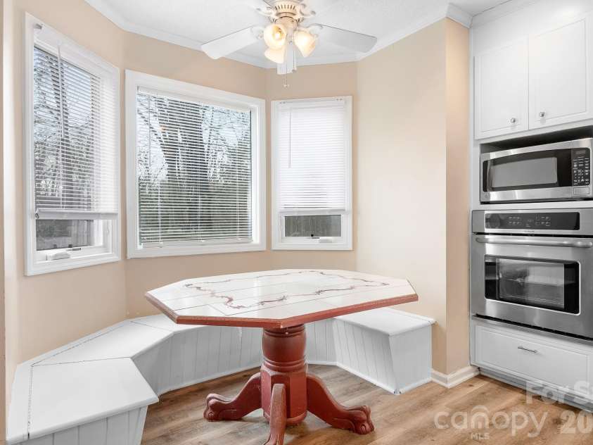 1126 Hanford Place, Concord, NC 28027.  MLS# CAR4430117, YatesRealty ID 54021. 
