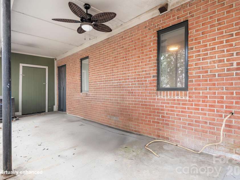 1126 Hanford Place, Concord, NC 28027.  MLS# CAR4430117, YatesRealty ID 54021. 