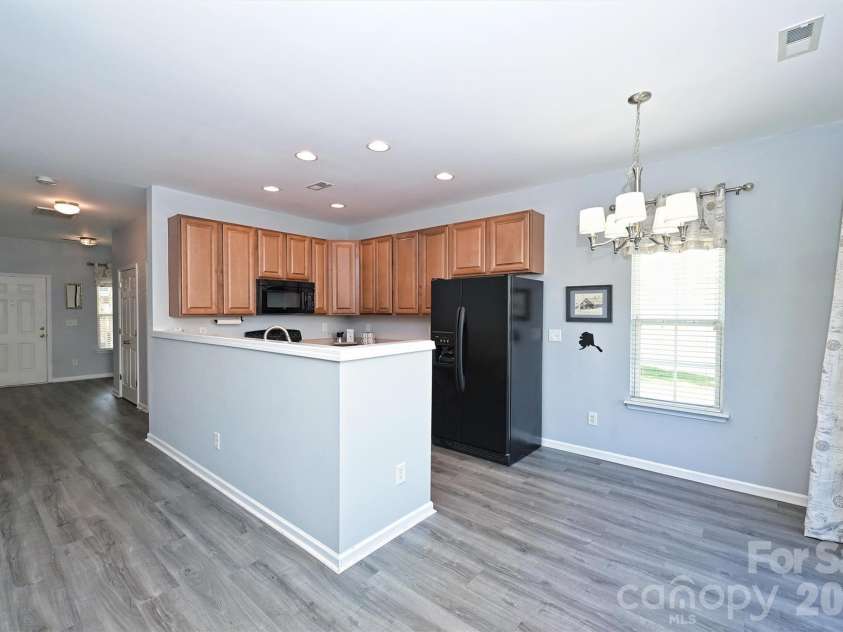 13623 Singleleaf Lane, Charlotte, NC 28278.  MLS# CAR4429494, YatesRealty ID 54024. 