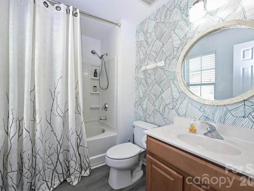 13623 Singleleaf Lane, Charlotte, NC 28278.  MLS# CAR4429494, YatesRealty ID 54024. 