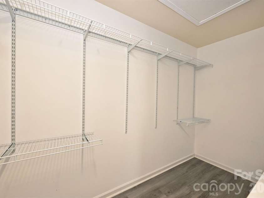 13623 Singleleaf Lane, Charlotte, NC 28278.  MLS# CAR4429494, YatesRealty ID 54024. 