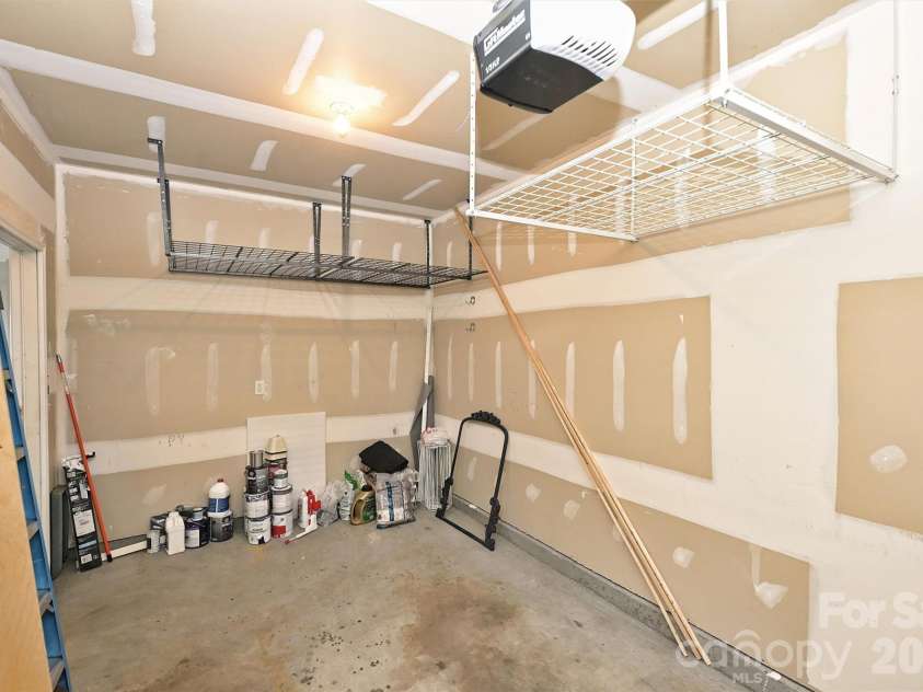 13623 Singleleaf Lane, Charlotte, NC 28278.  MLS# CAR4429494, YatesRealty ID 54024. 