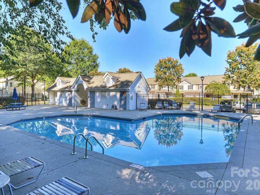 13623 Singleleaf Lane, Charlotte, NC 28278.  MLS# CAR4429494, YatesRealty ID 54024. 