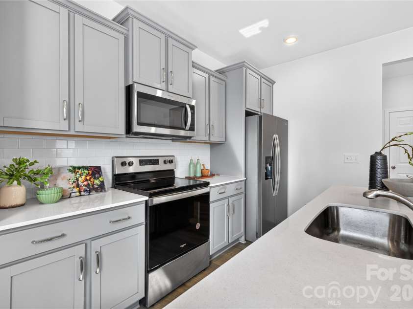 706 Scotch Meadows Loop, Monroe, NC 28110.  MLS# CAR4430278, YatesRealty ID 54027. 