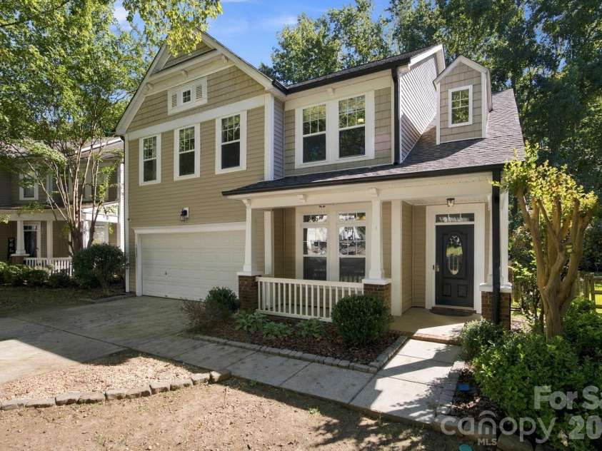 1513 Bucklebury Court, Charlotte, NC 28269.  MLS# CAR4428259, YatesRealty ID 54028. 