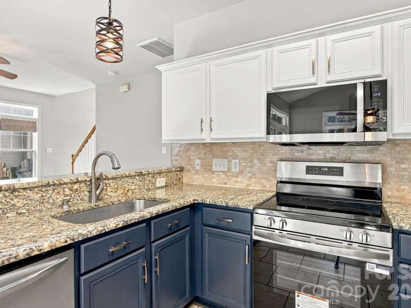 1513 Bucklebury Court, Charlotte, NC 28269.  MLS# CAR4428259, YatesRealty ID 54028. 