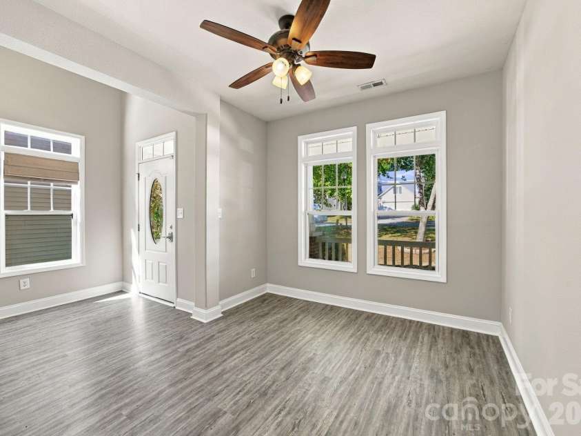1513 Bucklebury Court, Charlotte, NC 28269.  MLS# CAR4428259, YatesRealty ID 54028. 