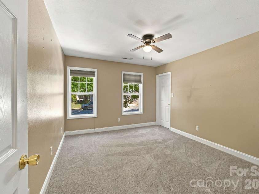 1513 Bucklebury Court, Charlotte, NC 28269.  MLS# CAR4428259, YatesRealty ID 54028. 