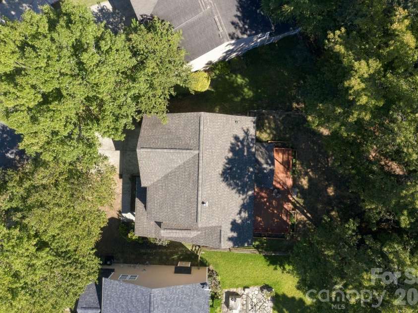 1513 Bucklebury Court, Charlotte, NC 28269.  MLS# CAR4428259, YatesRealty ID 54028. 