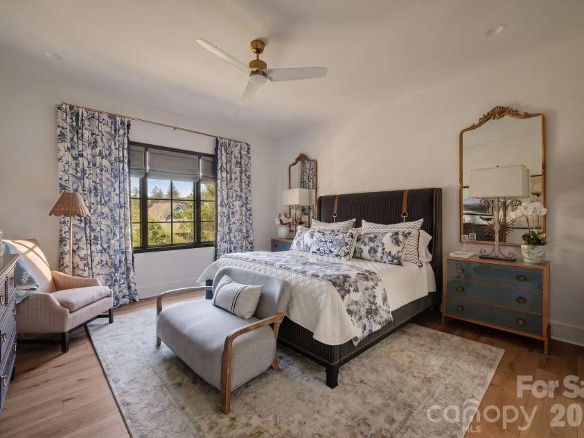21 Evian Court, Asheville, NC 28804.  MLS# CAR4427052, YatesRealty ID 54031. 