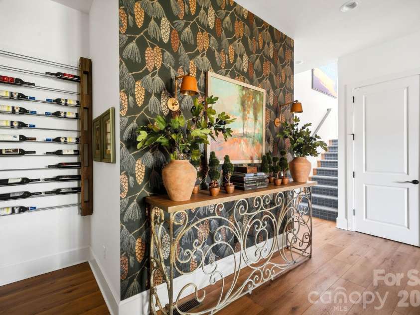 21 Evian Court, Asheville, NC 28804.  MLS# CAR4427052, YatesRealty ID 54031. 