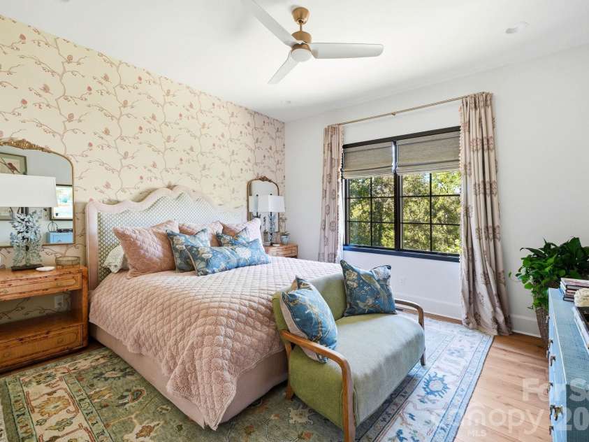 21 Evian Court, Asheville, NC 28804.  MLS# CAR4427052, YatesRealty ID 54031. 
