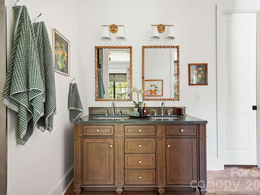 21 Evian Court, Asheville, NC 28804.  MLS# CAR4427052, YatesRealty ID 54031. 