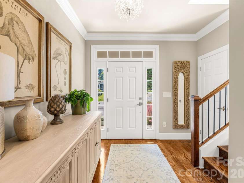 211 Towne Place Drive, Hendersonville, NC 28792.  MLS# CAR4429007, YatesRealty ID 54033. 