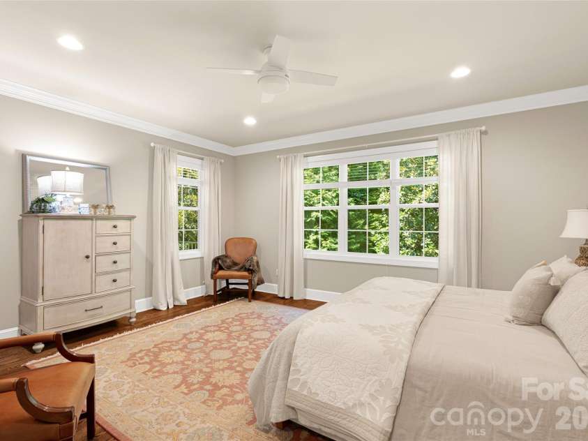 211 Towne Place Drive, Hendersonville, NC 28792.  MLS# CAR4429007, YatesRealty ID 54033. 