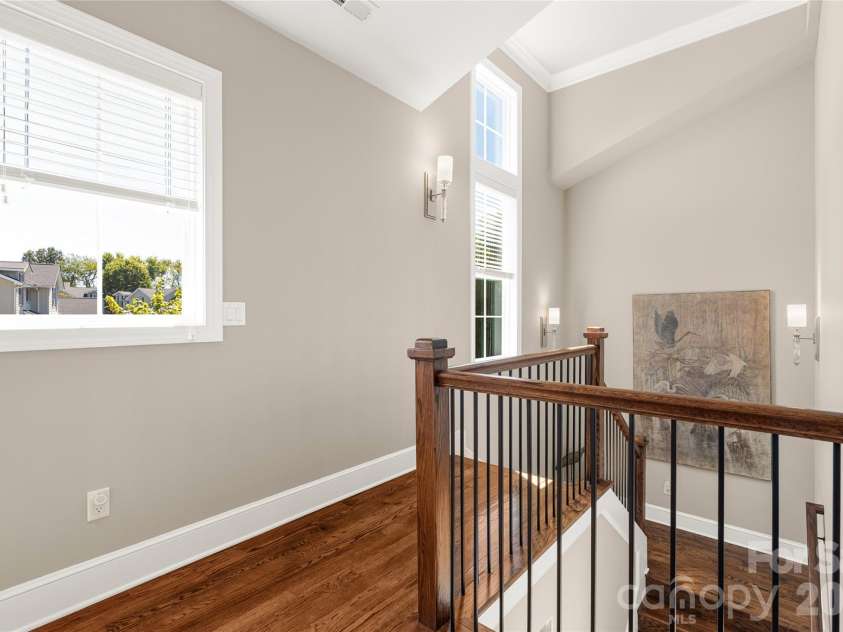 211 Towne Place Drive, Hendersonville, NC 28792.  MLS# CAR4429007, YatesRealty ID 54033. 