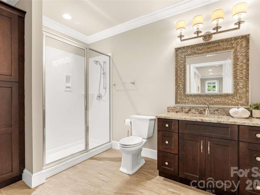 211 Towne Place Drive, Hendersonville, NC 28792.  MLS# CAR4429007, YatesRealty ID 54033. 