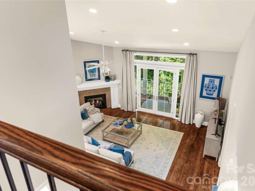 211 Towne Place Drive, Hendersonville, NC 28792.  MLS# CAR4429007, YatesRealty ID 54033. 