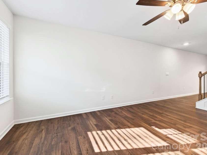 15 Virginia Commons Drive, Arden, NC 28704.  MLS# CAR4429383, YatesRealty ID 54035. Great Natural Light Throughout