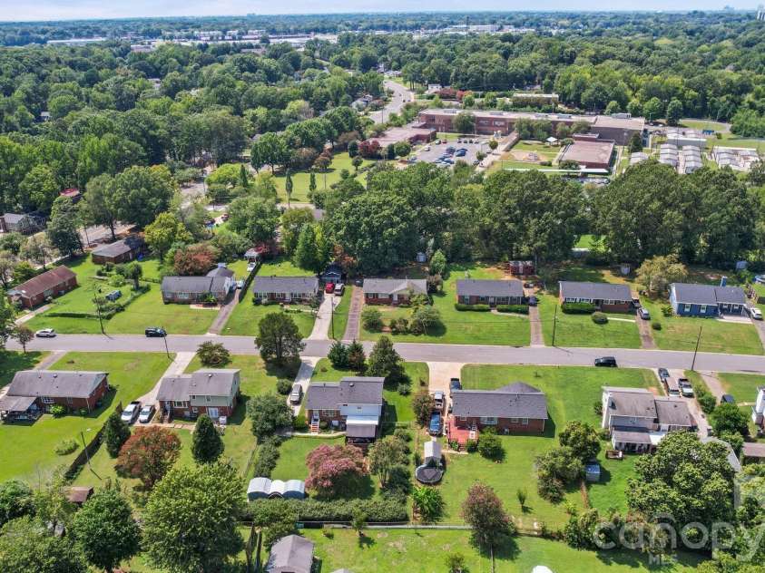3029 Rosehill Drive, Charlotte, NC 28212.  MLS# CAR4417445, YatesRealty ID 54036. 